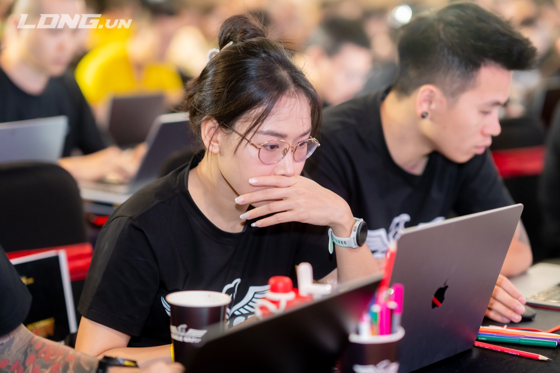 Một mình vận hành nhiều kênh bằng AI. Buổi sáng của tôi bắt đầu như thế này.